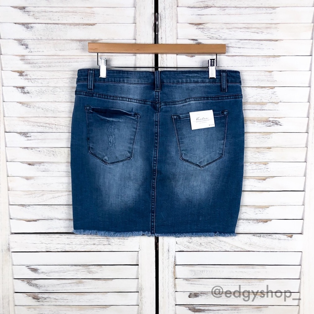 KanCan | Lorena Distressed Denim Skirt - Picture 2 of 7